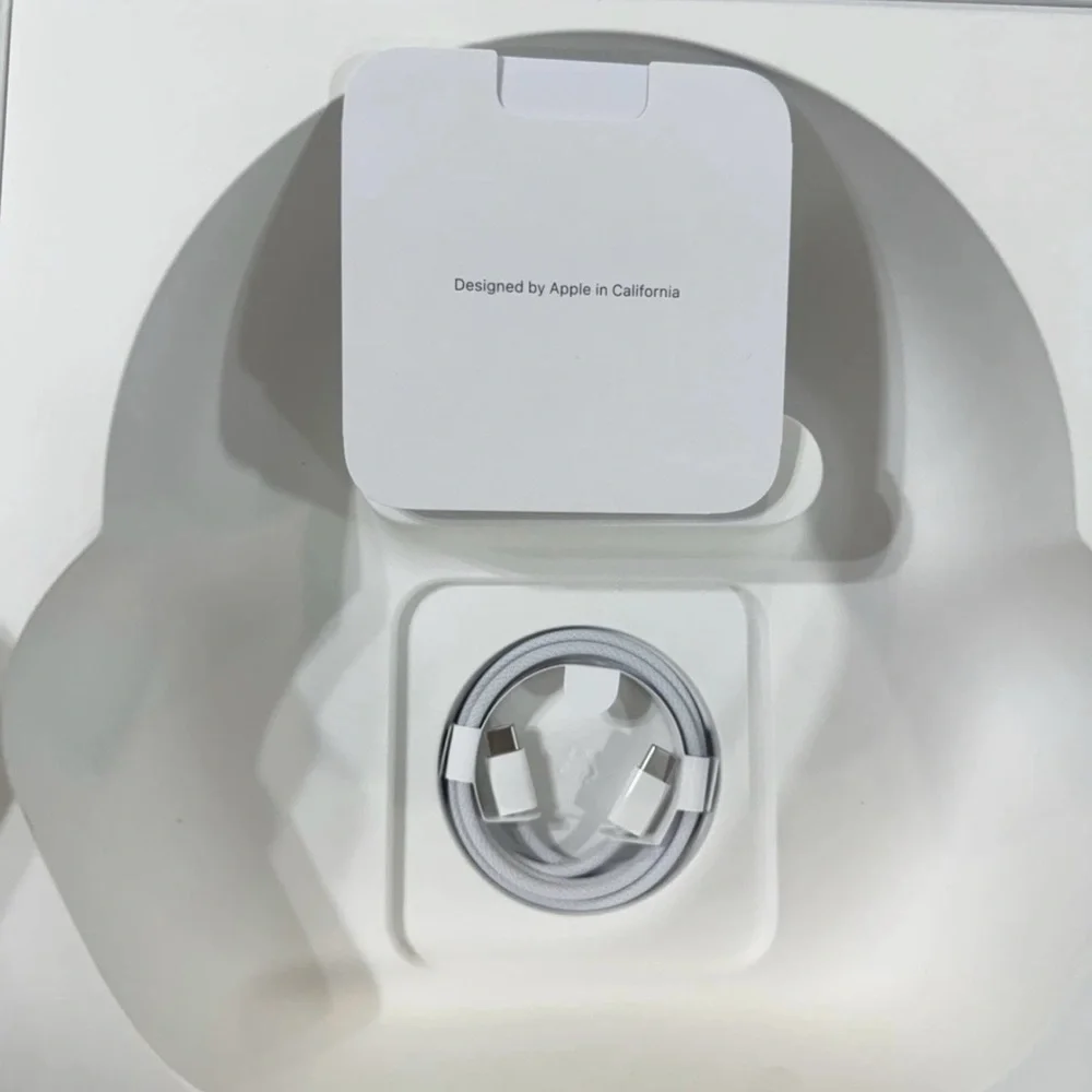 Apple Vision Pro Stereo Headset in Purple ( Brand new never used )